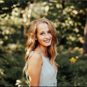 Meet your Posher, Meagan
